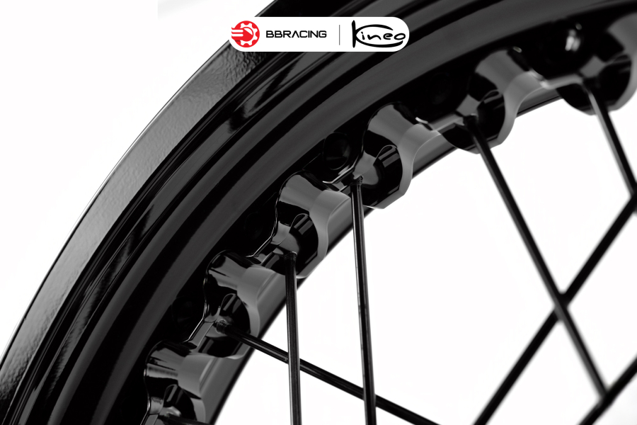 Mâm Kineo Triumph Bonneville T120 - 2.50 x 18 & 5.00 x 17 - Đen